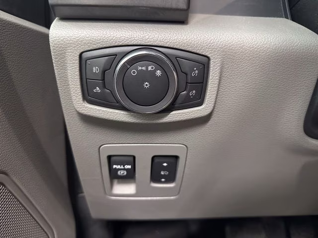 2018 Blue Jeans Metallic Ford F-150 XLT 4X4 Truck