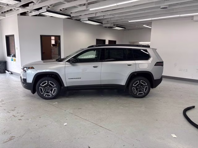 2026 Silver Zynith Clearcoat Jeep Cherokee Limited 4X4 SUV