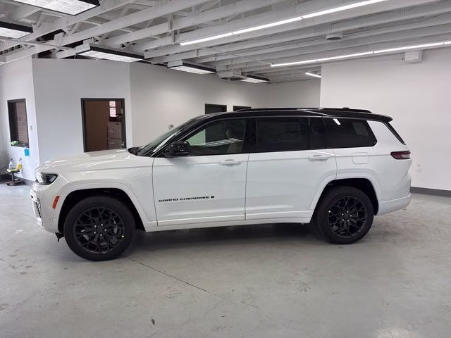 2026 Bright White Clearcoat Jeep Grand Cherokee L Summit 4X4 SUV