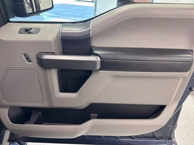 2018 Blue Jeans Metallic Ford F-150 XLT 4X4 Truck