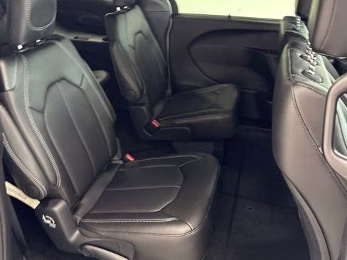 2027 Bright White Clearcoat Chrysler Pacifica Select AWD AWD Van