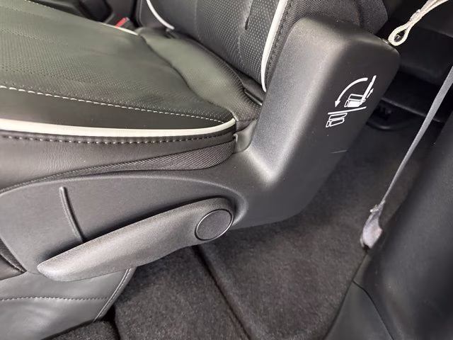 2027 Pxj Chrysler Pacifica Limited AWD Van
