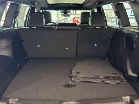 2026 Silver Zynith Clearcoat Jeep Cherokee Overland 4X4 SUV