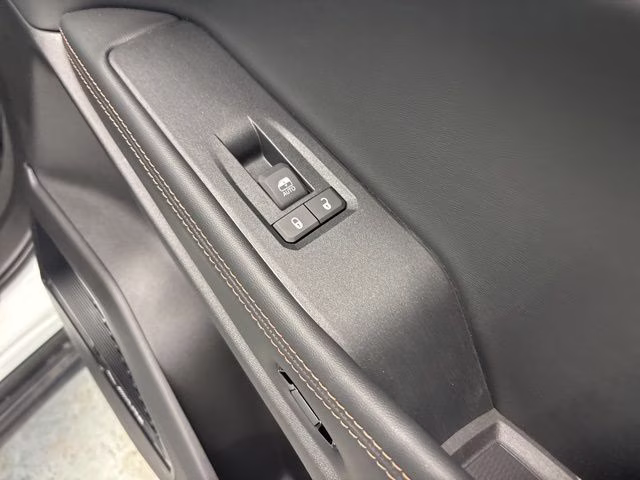2026 Silver Zynith Clearcoat Jeep Cherokee Overland 4X4 SUV