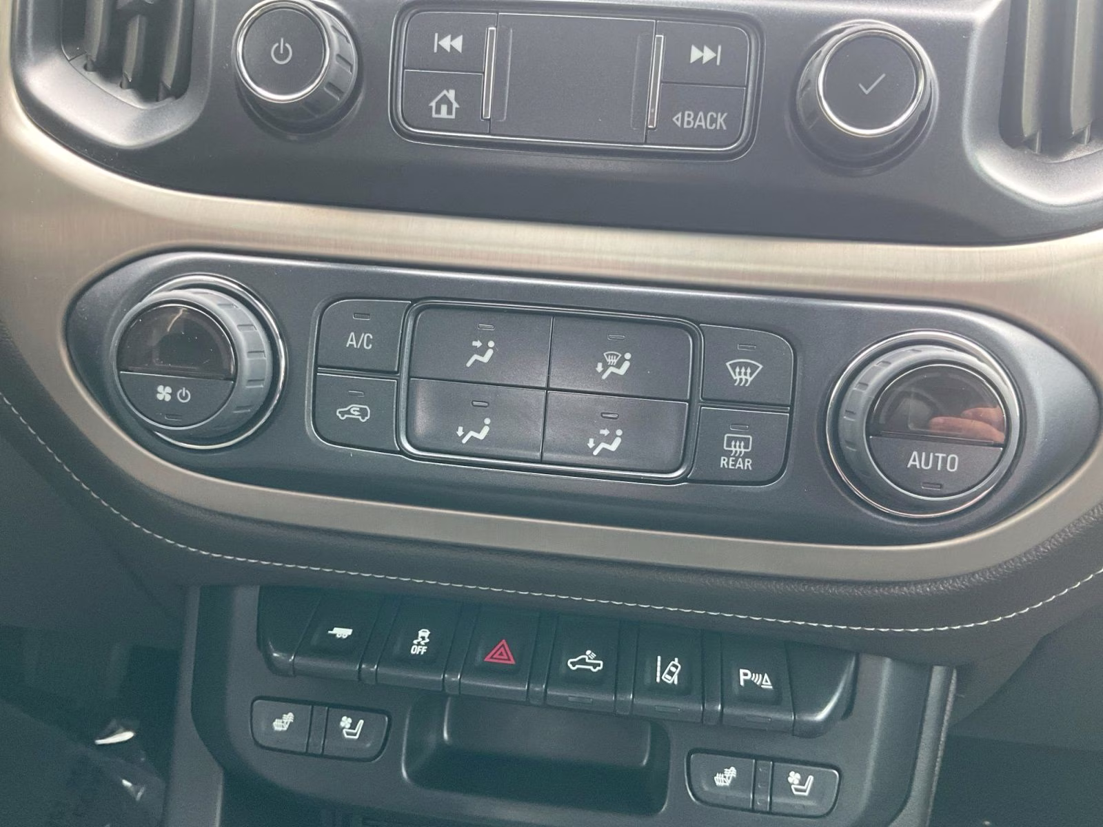 2022 Steel Metallic GMC Canyon Denali 4X4 Truck