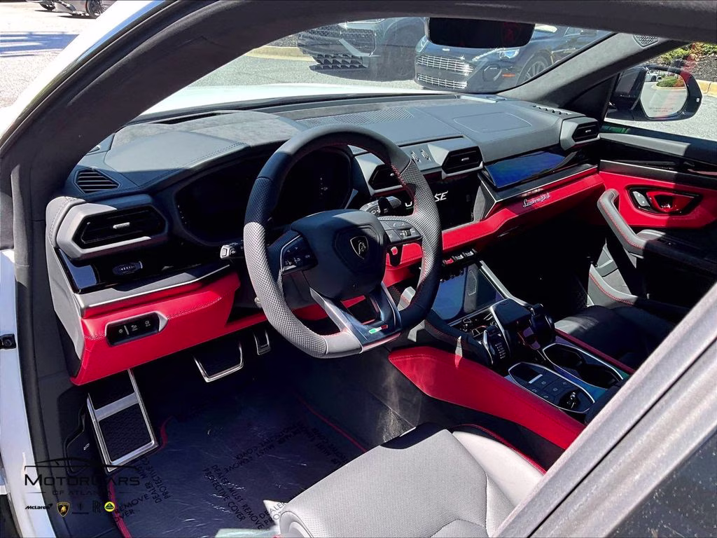 2025 Bianco Monocerus Metallic Lamborghini Urus SE AWD SUV