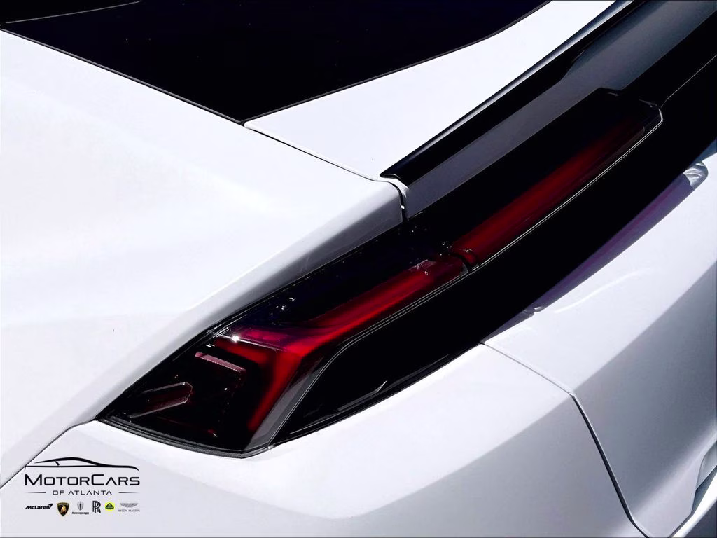 2025 Bianco Monocerus Metallic Lamborghini Urus SE AWD SUV