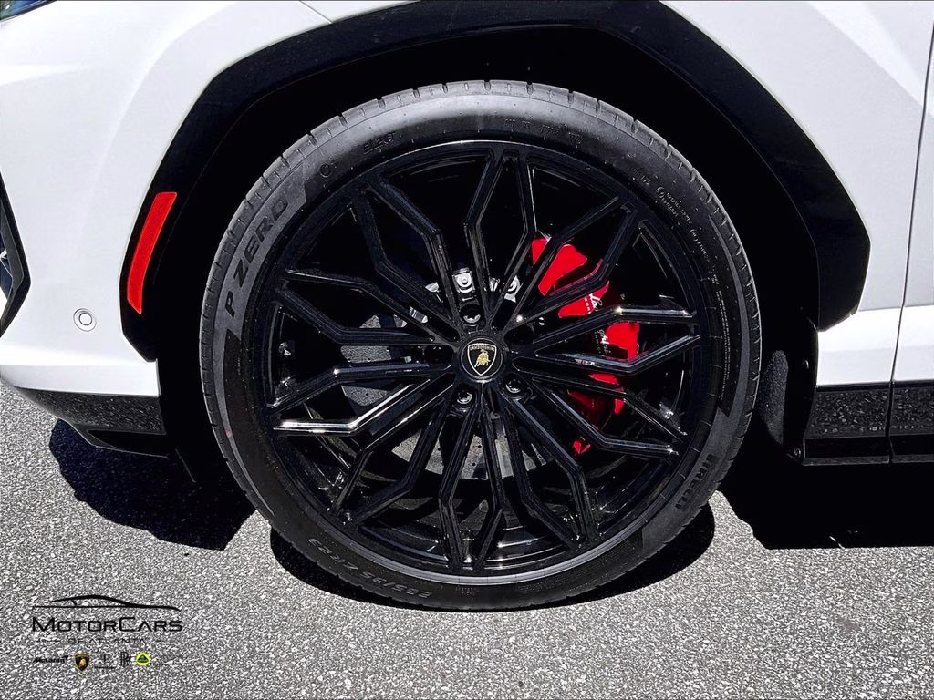 2025 Bianco Monocerus Metallic Lamborghini Urus SE AWD SUV