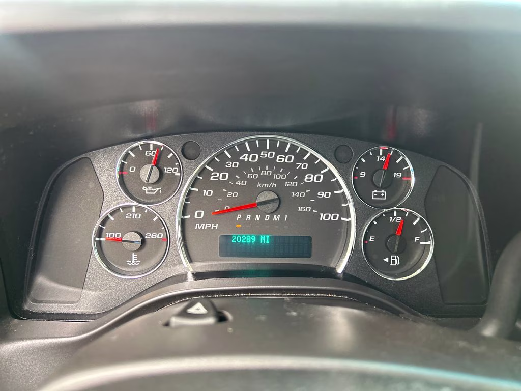 2024 Summit White Chevrolet Express 2500 Work Van RWD Van