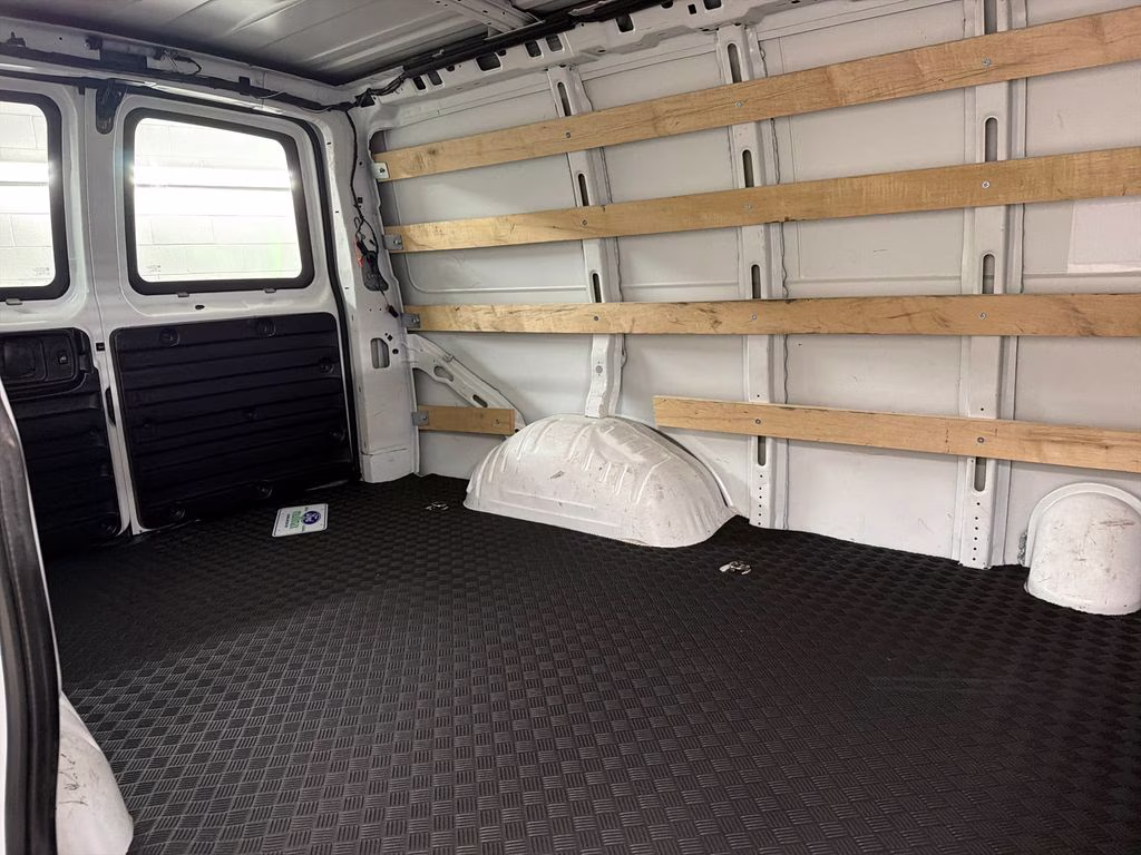 2024 Summit White GMC Savana 2500 Work Van RWD Van