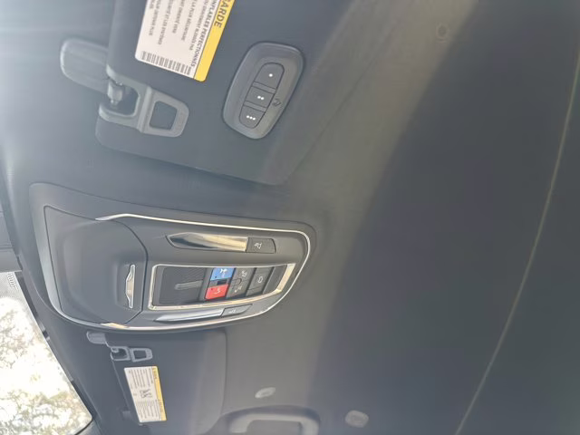 2025 Diamond Black Crystal Pearlcoat Jeep Grand Cherokee L Limited RWD SUV