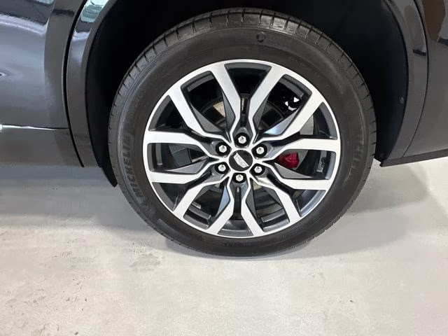 2024 Stellar Black Metallic Cadillac XT6 Sport AWD SUV