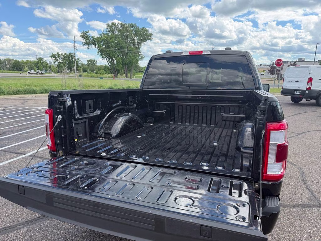 2023 Black Ford F-150 Lariat FX4 w/Twin Panel Roof & Co-Pilot 360 4X4 Truck