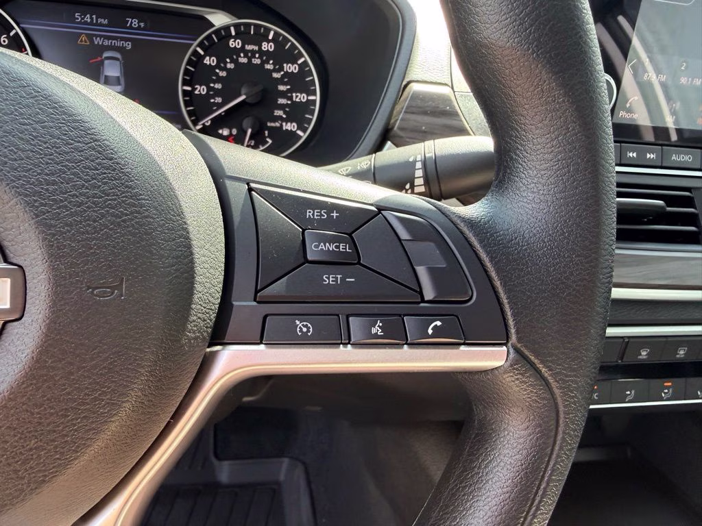 2026 Glacier White Nissan Altima 2.5 SV FWD Sedan