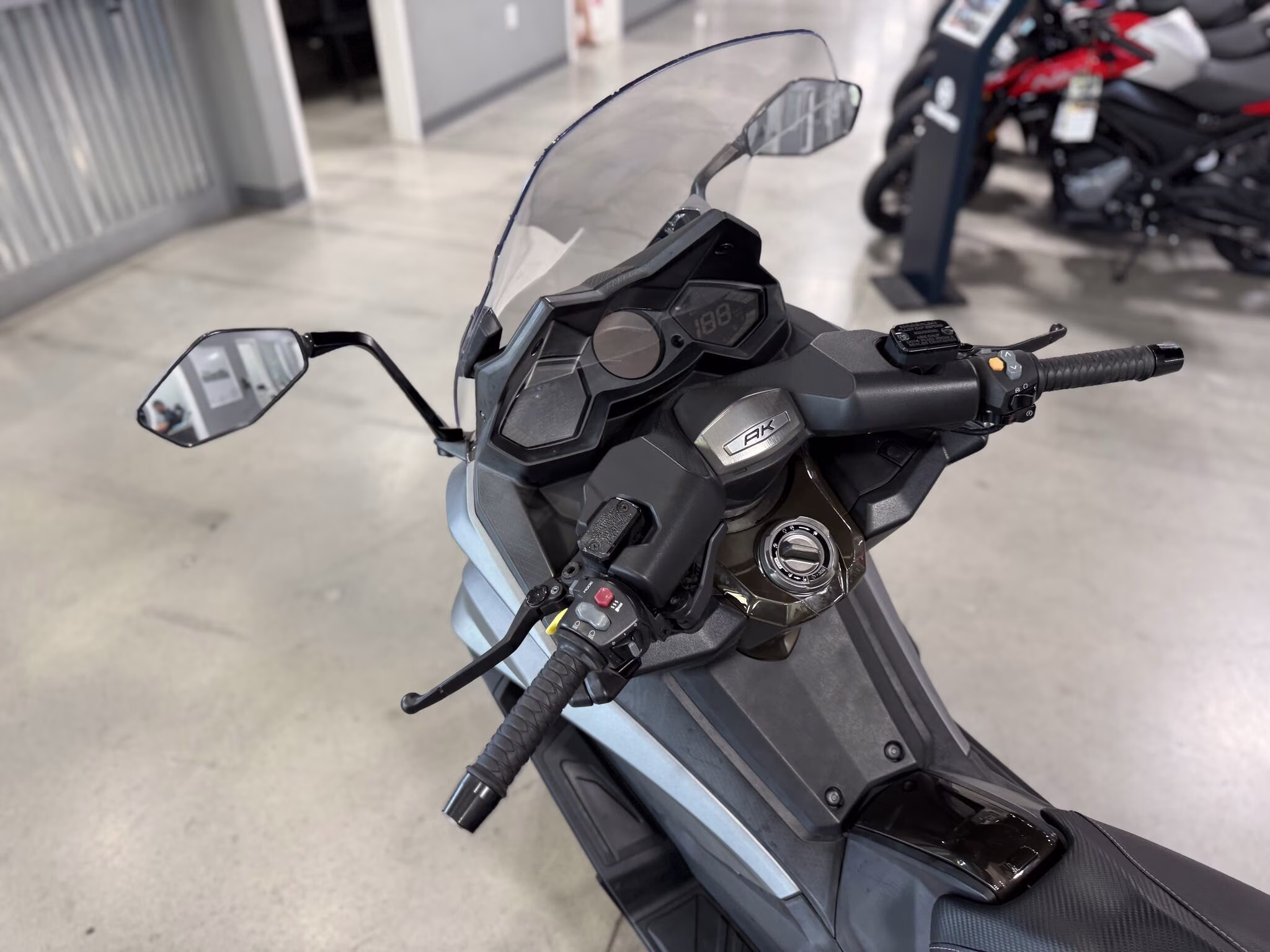 2022 KYMCO AK 550 Motorcycle