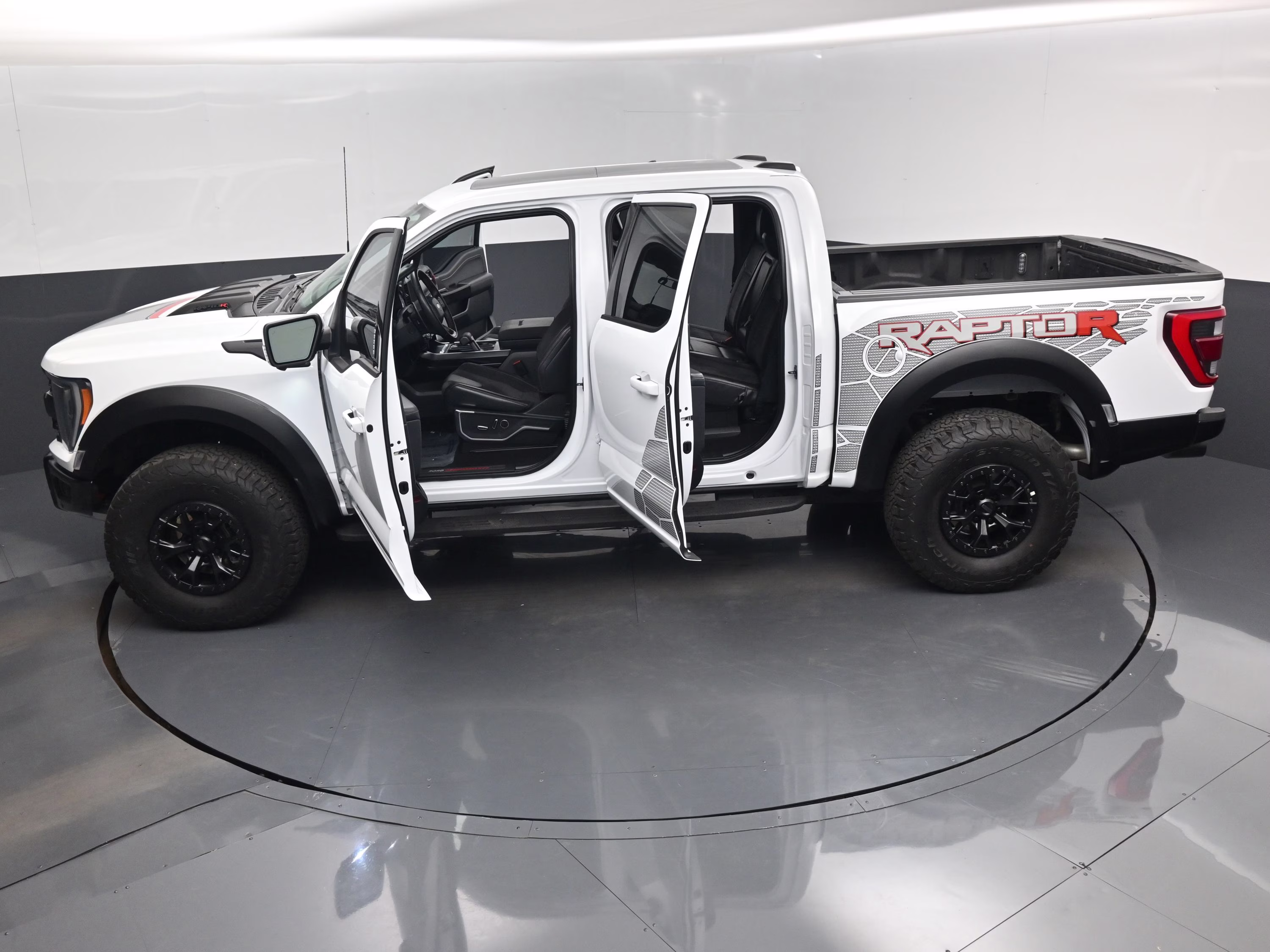 2023 Oxford White Ford F-150 Raptor 4X4 Truck
