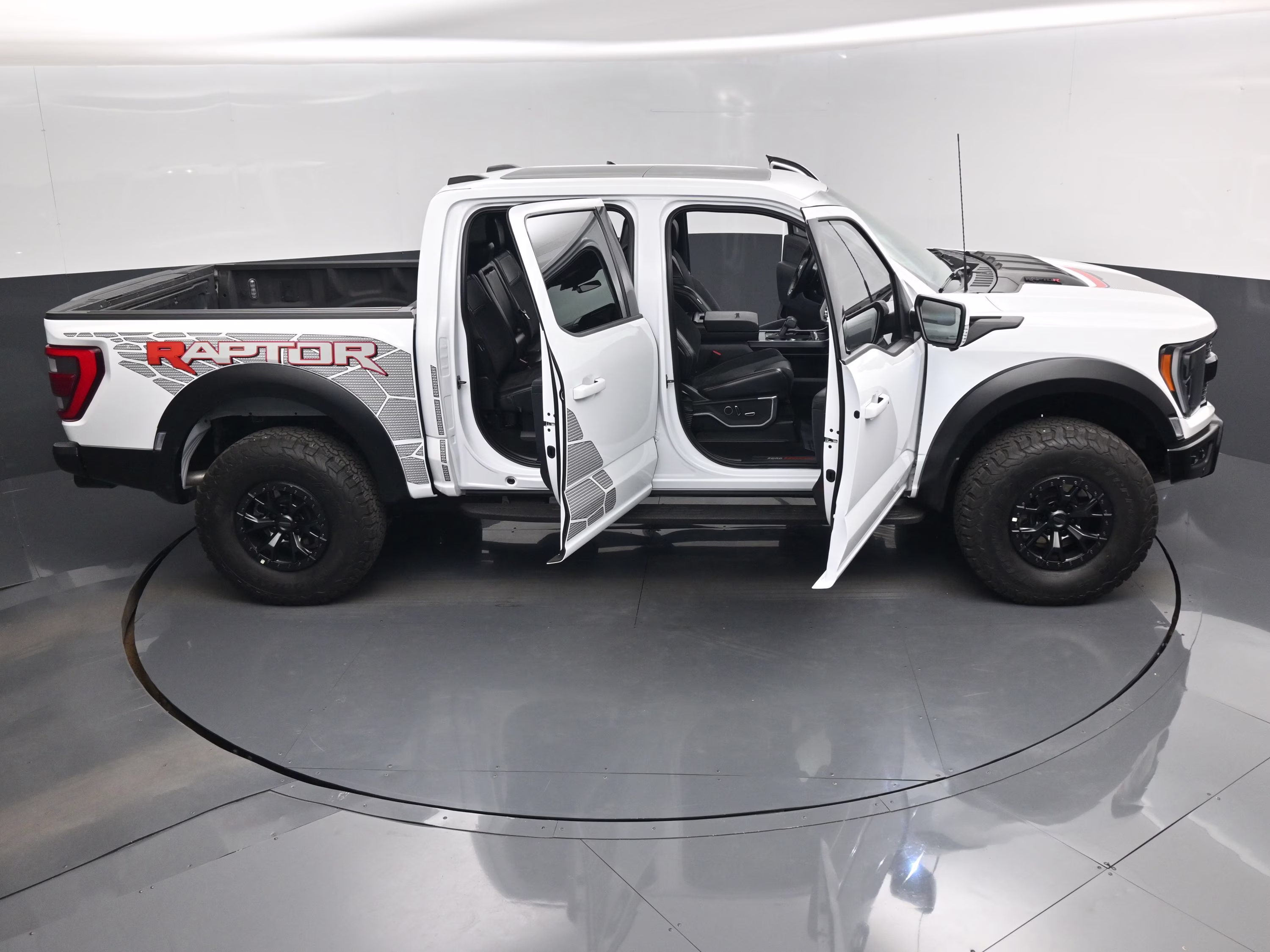 2023 Oxford White Ford F-150 Raptor 4X4 Truck