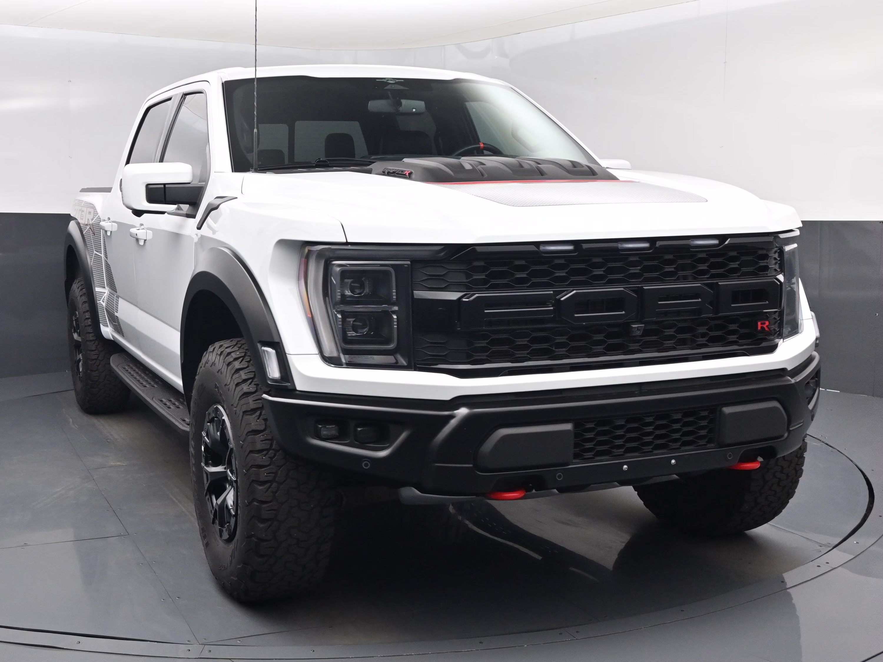 2023 Oxford White Ford F-150 Raptor 4X4 Truck