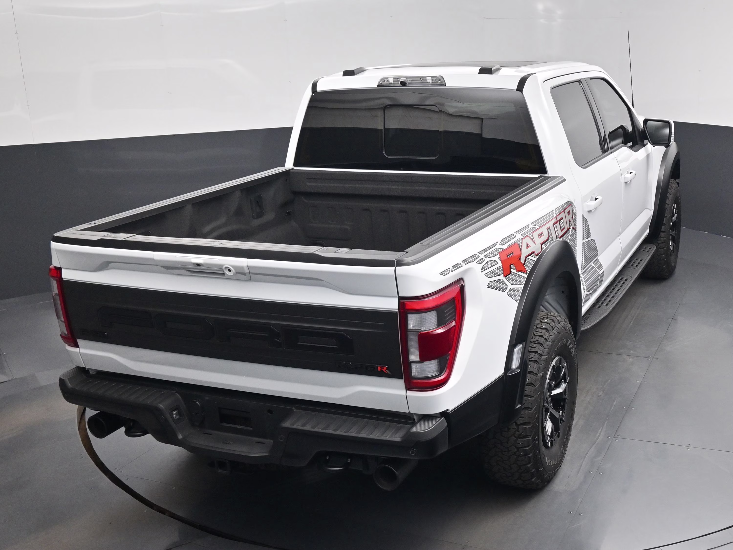 2023 Oxford White Ford F-150 Raptor 4X4 Truck
