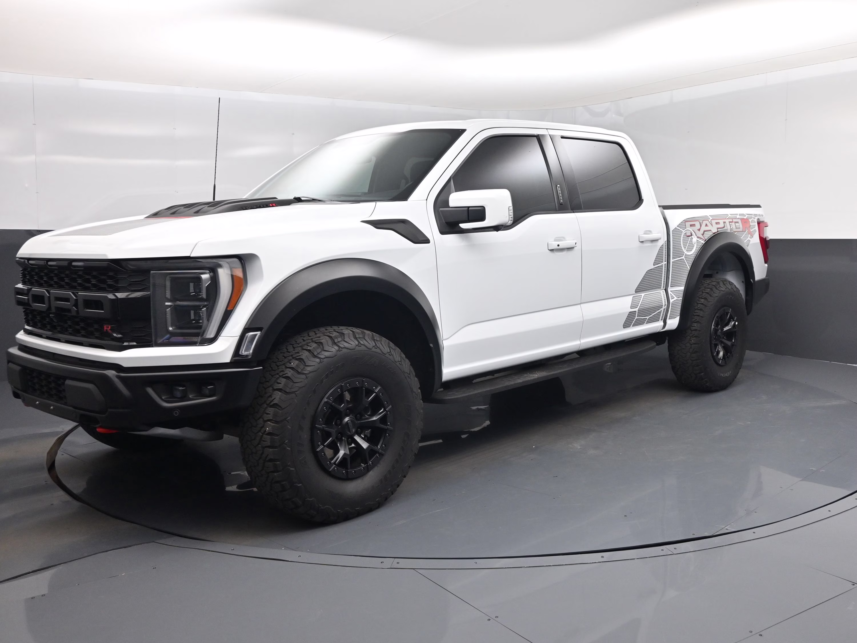 2023 Oxford White Ford F-150 Raptor 4X4 Truck