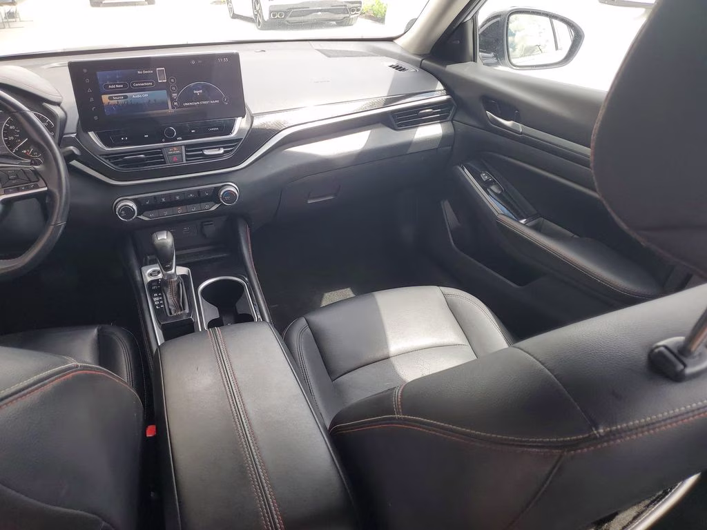 2024 Gray Sky Pearl Nissan Altima 2.5 SR FWD Sedan