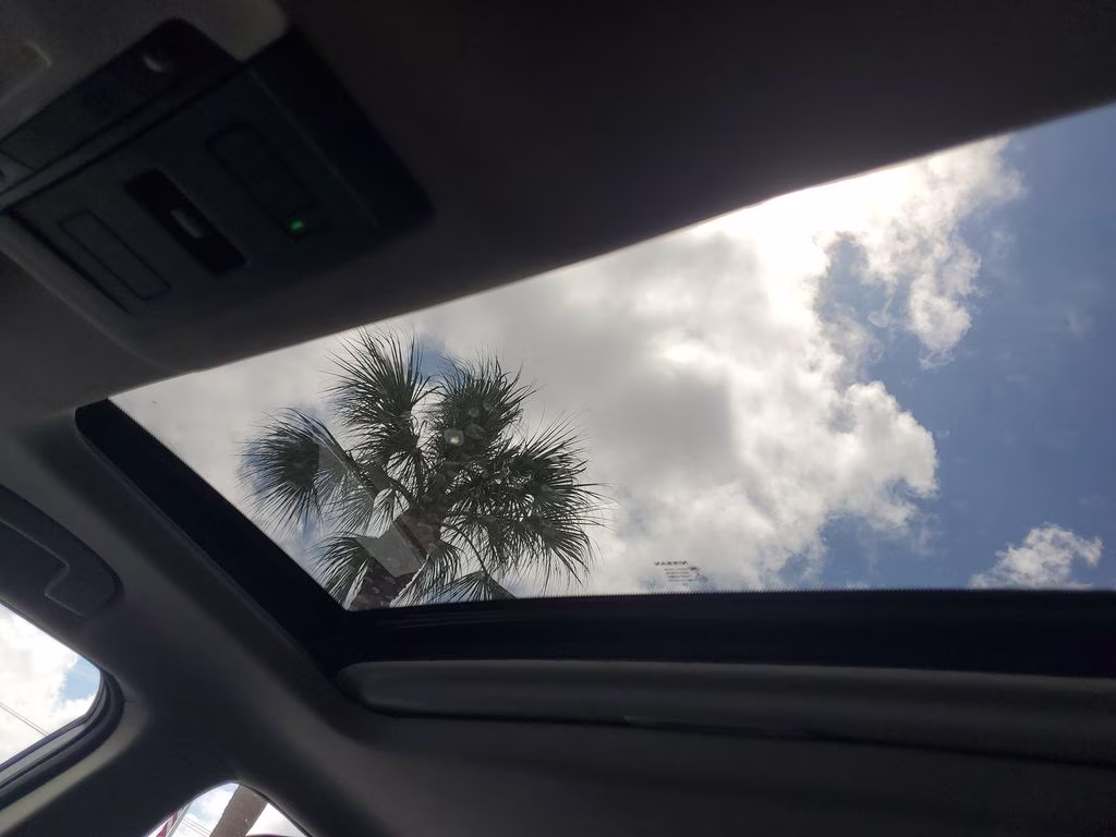 2024 Gray Sky Pearl Nissan Altima 2.5 SR FWD Sedan