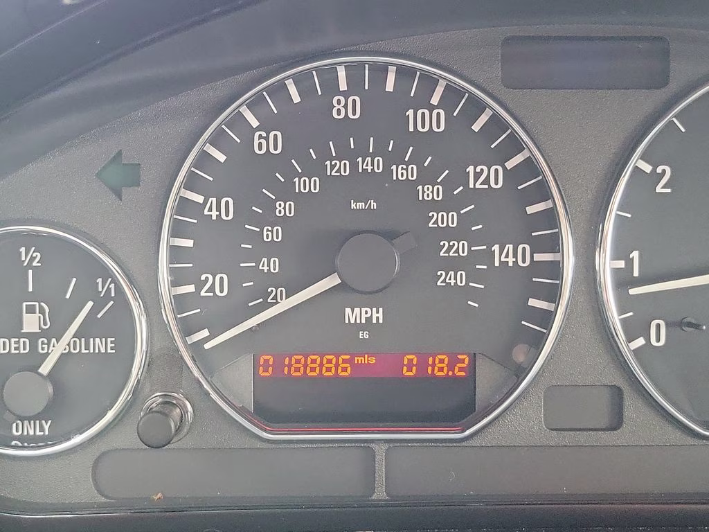 2000 Silver BMW Z3 2.3 RWD Convertible