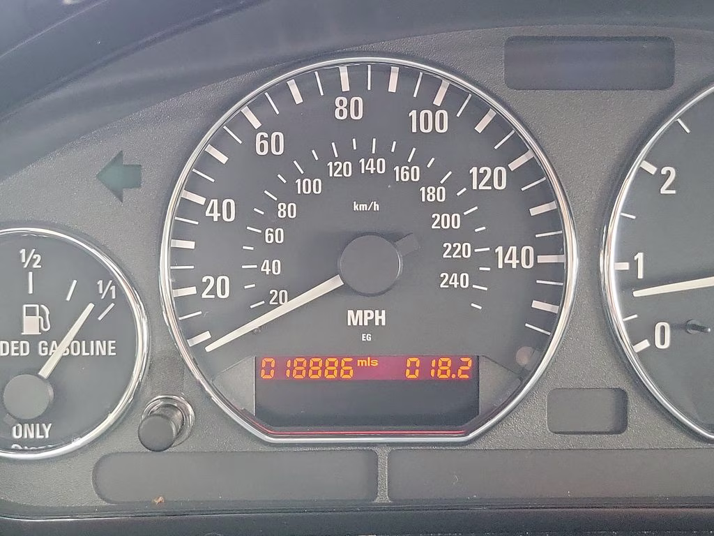 2000 Silver BMW Z3 2.3 RWD Convertible