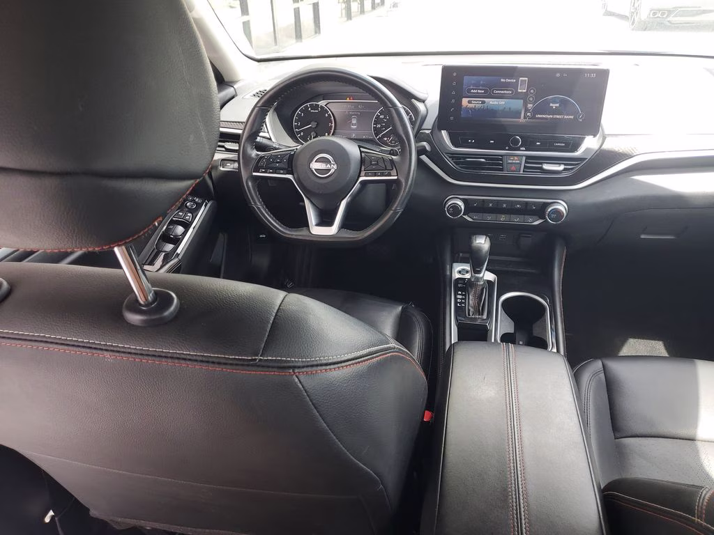 2024 Gray Sky Pearl Nissan Altima 2.5 SR FWD Sedan