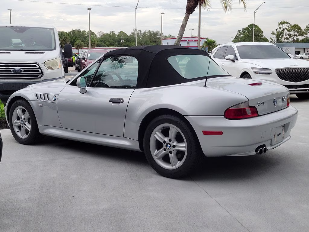 Used 2000 BMW Z3 Base with VIN WBACH9345YLM92265 for sale in Venice, FL