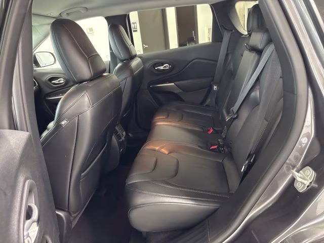 2019 Granite Crystal Metallic Clearcoat Jeep Cherokee Limited 4X4 SUV