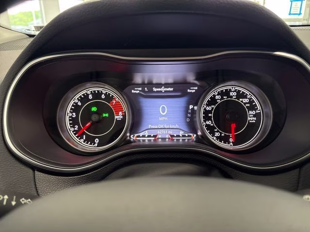 2019 Granite Crystal Metallic Clearcoat Jeep Cherokee Limited 4X4 SUV