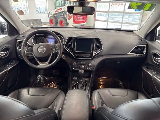 2019 Granite Crystal Metallic Clearcoat Jeep Cherokee Limited 4X4 SUV