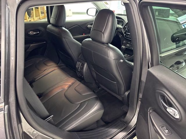 2019 Granite Crystal Metallic Clearcoat Jeep Cherokee Limited 4X4 SUV