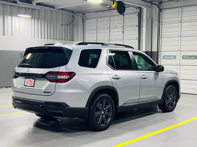 2026 Solar Silver Metallic Honda Pilot Sport FWD SUV
