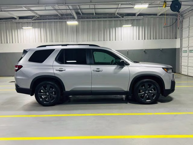 2026 Solar Silver Metallic Honda Pilot Sport FWD SUV