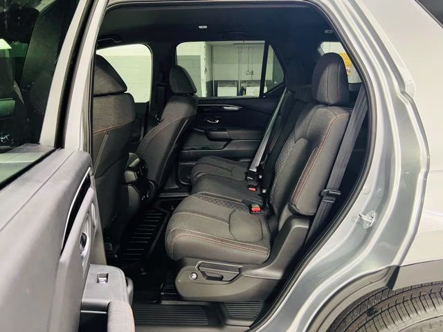 2026 Solar Silver Metallic Honda Pilot Sport FWD SUV