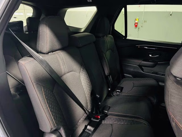 2026 Solar Silver Metallic Honda Pilot Sport FWD SUV