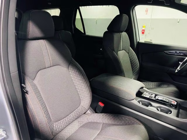 2026 Solar Silver Metallic Honda Pilot Sport FWD SUV