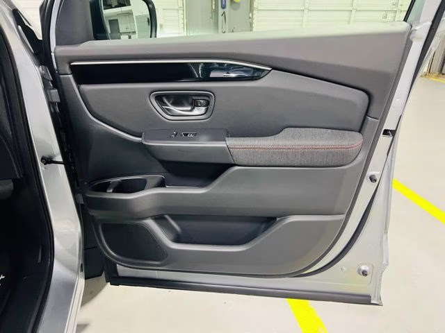 2026 Solar Silver Metallic Honda Pilot Sport FWD SUV