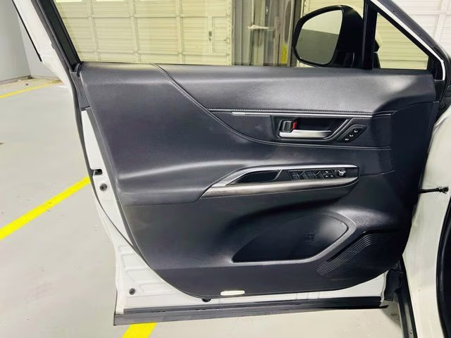 2022 White Toyota Venza Limited AWD SUV