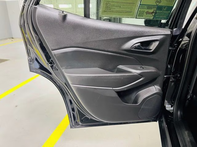 2025 Mosaic Black Metallic Chevrolet Trax LT FWD SUV