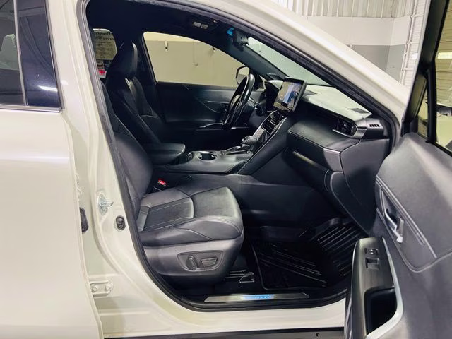 2022 White Toyota Venza Limited AWD SUV