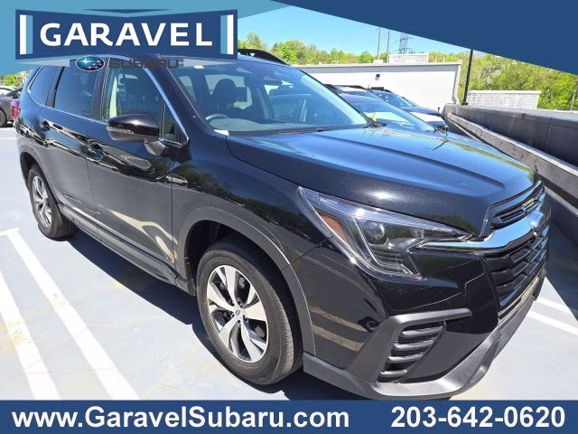 2023 Crystal Black Silica Subaru Ascent Premium AWD SUV