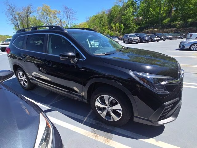 2023 Crystal Black Silica Subaru Ascent Premium AWD SUV