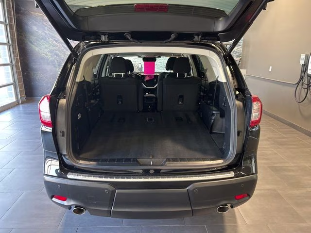 2023 Crystal Black Silica Subaru Ascent Premium AWD SUV