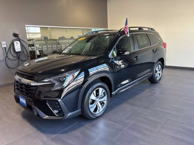 2023 Crystal Black Silica Subaru Ascent Premium AWD SUV
