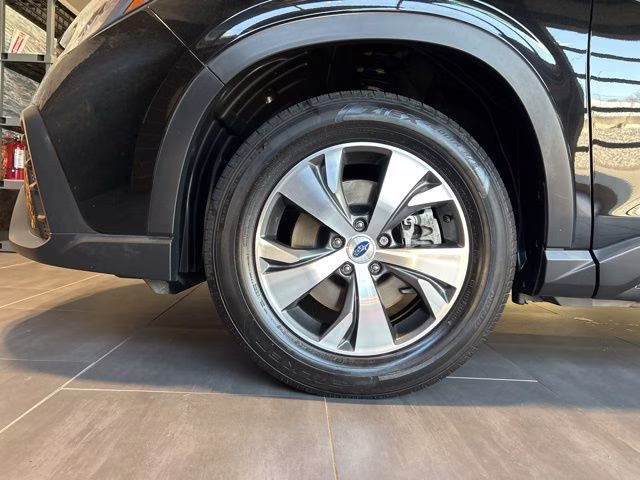 2023 Crystal Black Silica Subaru Ascent Premium AWD SUV