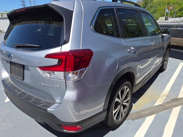 2023 Ice Silver Metallic Subaru Forester Limited AWD SUV