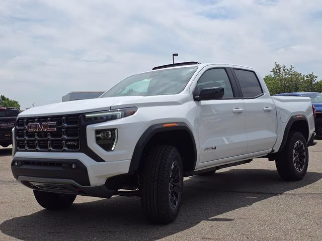 2026 Summit White GMC Canyon AT4 4X4 Truck
